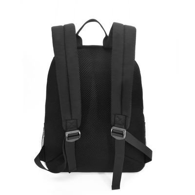 Mochila de tela de nylon suave Repelente de agua negro para viajes al aire libre